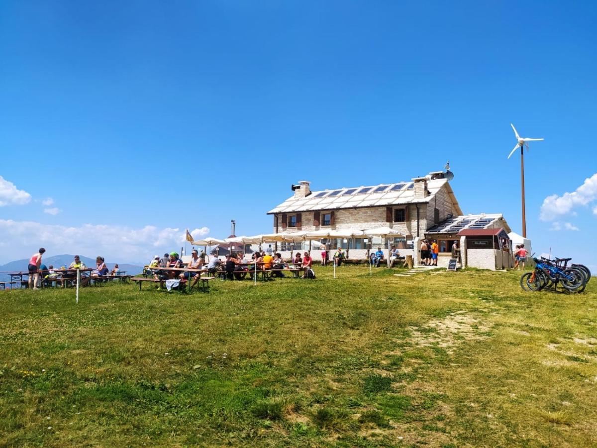Hotel Il Glicine Rosa à Parona di Valpolicella Extérieur photo